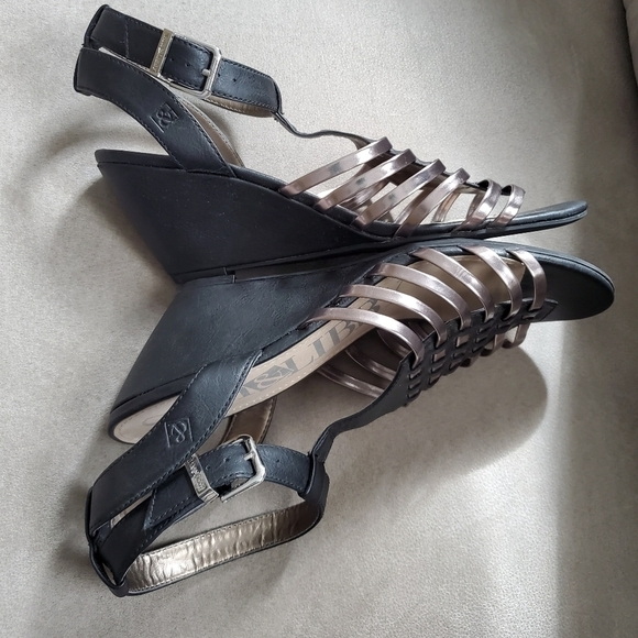 EUC Sam & Libby Metallic Wedge Sandal size 10 - Picture 6 of 9